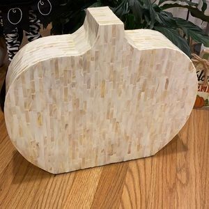 Pumpkin capiz accent decoration